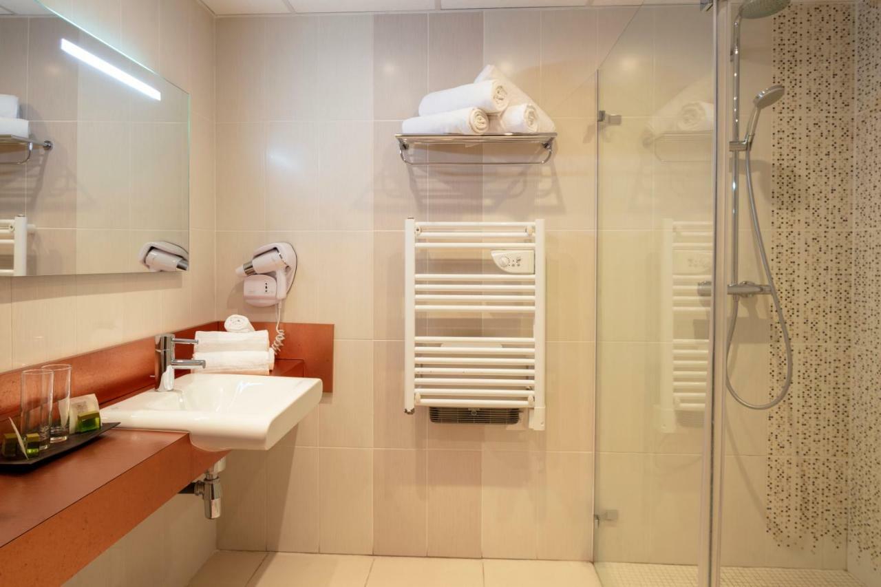 קוויאן Hotel La Chaumiere מראה חיצוני תמונה